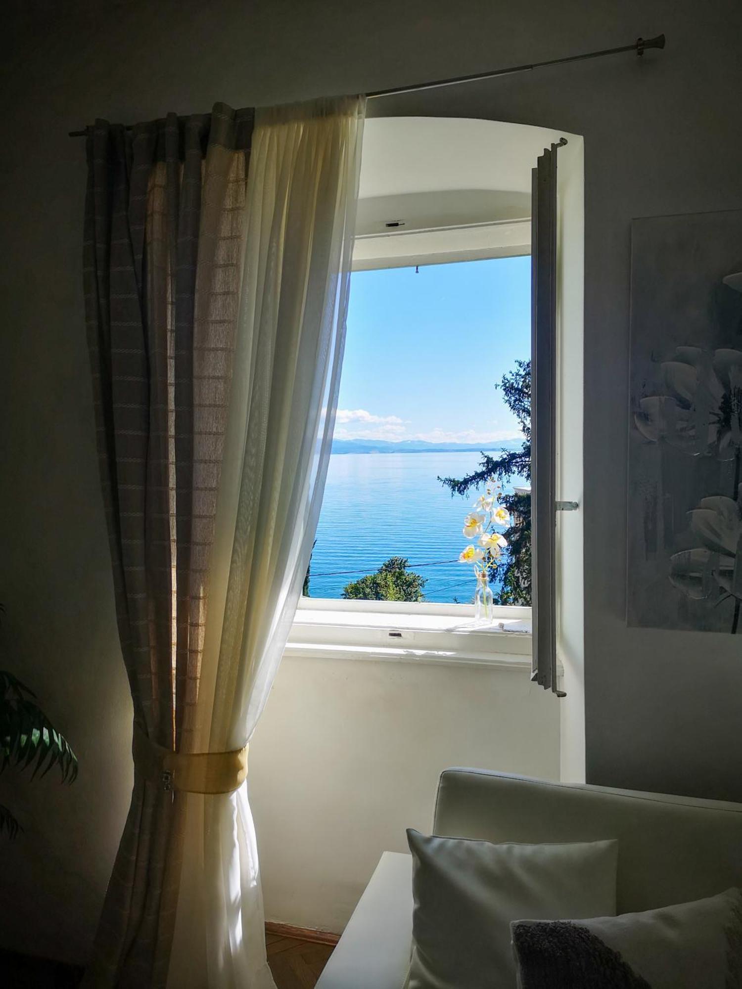 Volosko - 50m To The Sea